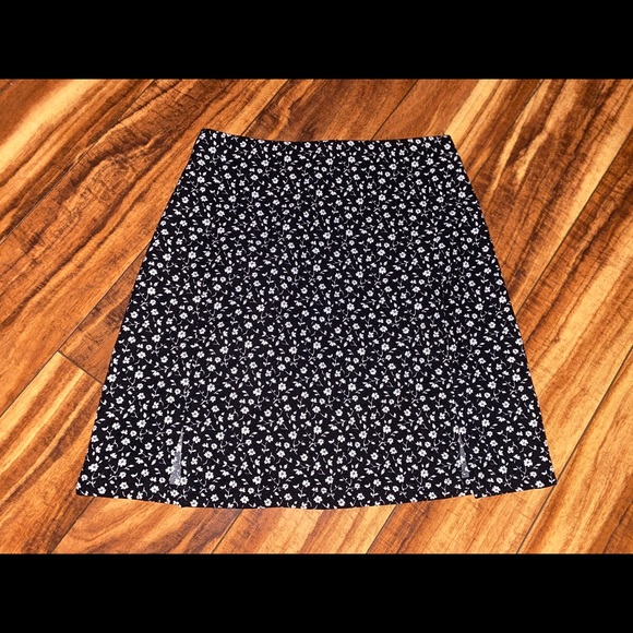 SOLD Brandy Melville Floral Cars Skirt - Picture 1 of 1